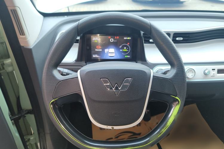 Used Wuling Hongguang MINIEV 2022 Macaron Premium Model – Lithium Iron Phosphate Steering Wheel