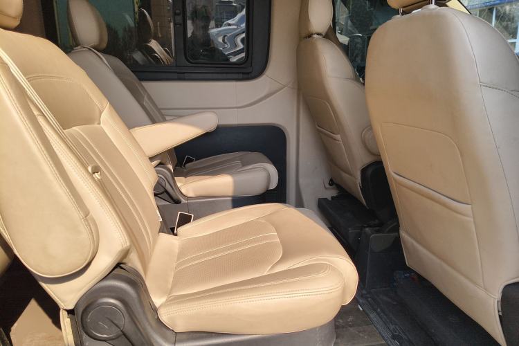 Used SAIC MAXUS Xintu V90 2022 2.0T Automatic ZhiDa Commercial Version Rear-Drive Long Wheelbase High Roof with Single Rear Tire 9-Seater
