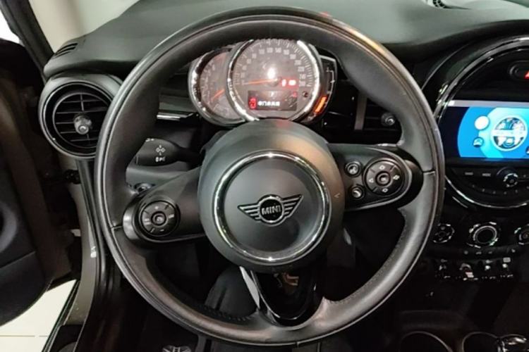 Used MINI 2019 1.5T COOPER Classic Edition
