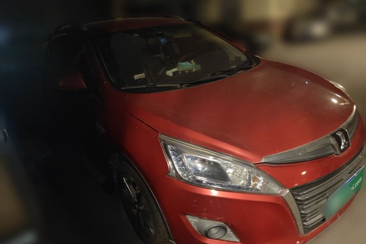 Used Luxgen U6 SUV 2015 1.8T New Innovation Upgrade Front Right 45 Deg