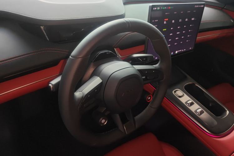 Used Xiaomi Auto SU7 2024 Rear-Drive Ultra-Long Range Advanced Pro-Level Intelligent Driving Version Center Console