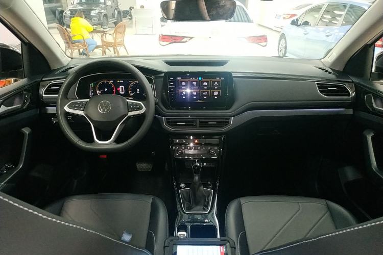 Used Volkswagen Tharu 2025 NewRui 300TSI Prestige Edition Center Console