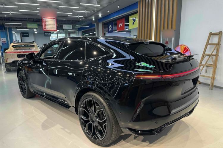 Used Avatr 11 2022 011 MMW Collaboration Limited Edition