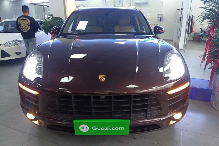 Used Porsche Macan 2016 Macan 2.0T Front