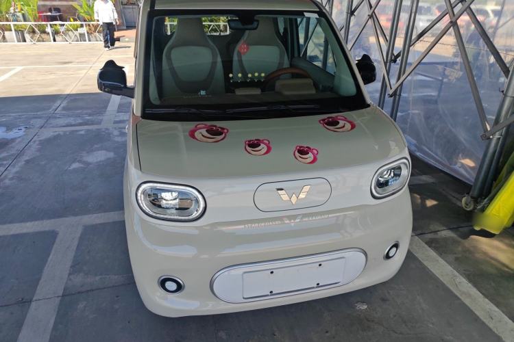 Used Wuling Hongguang MINIEV 2024 3rd Generation 215km Youth Edition Front