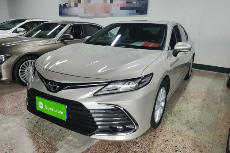 Used Toyota Camry 2021 2.0G Luxury Edition
