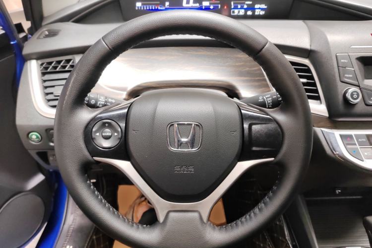 Used Honda Jade 2017 1.8L automatic Comfort version 5 seats
