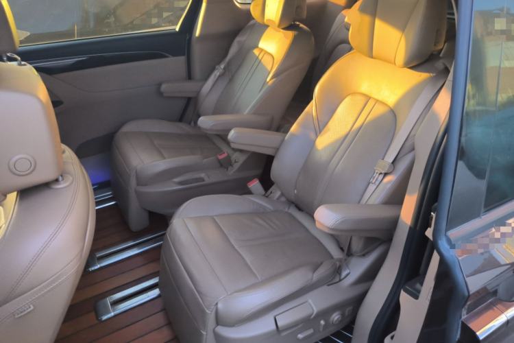 Used Buick GL8 2018 ES 28T Flagship Model China VI Standard