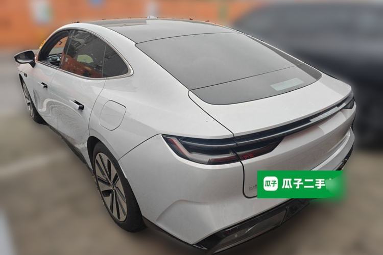 Used Geely Galaxy E8 2024 665 km Range Rear-Drive Starship Long-Range Version
