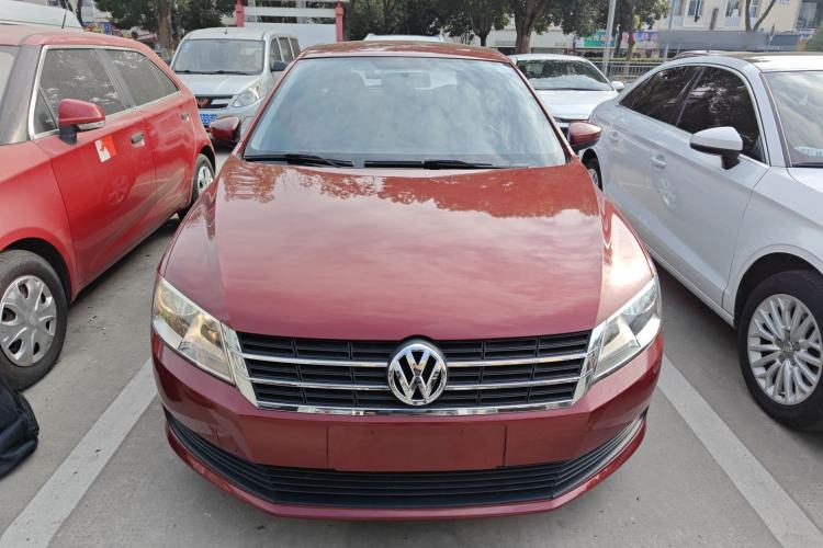 Used Volkswagen Gran Lavida 2013 1.6L Automatic Fashion Model