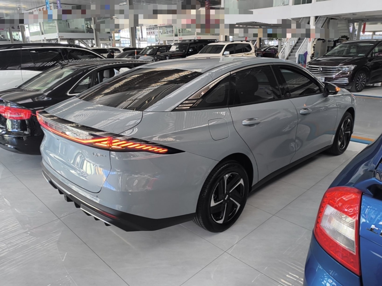 Geely Galaxy L6 2025 EM-i 140km Explorer+ Edition — снимка 6