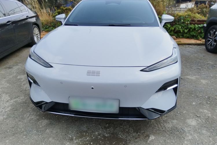 Used Geely Galaxy E8 2025 700 km Long-Range Intelligent Driving Version
