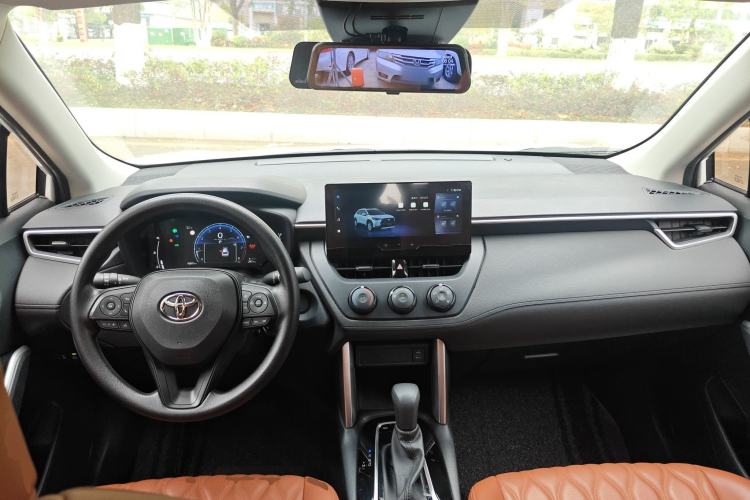 Used Toyota Corolla Cross 2023 2.0L Pioneer Edition Center Console