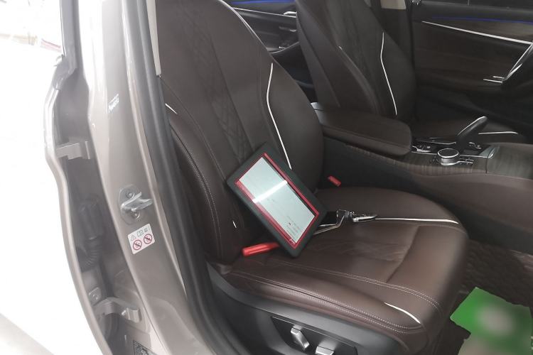 Used BMW 5 Series 2019 Facelifted 530Li Leading Edition Luxury Package
