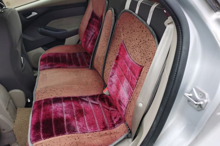 Used Ford Focus 2012 Sedan 1.6L Manual Comfort Model
