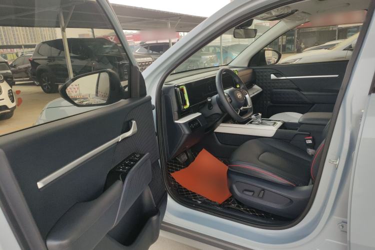 Used Hyundai ix35 2023 Musso 2.0L Flagship Edition TOP
