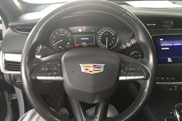 Used Cadillac XT4 2020 28T Two-Wheel-Drive Leading Version
