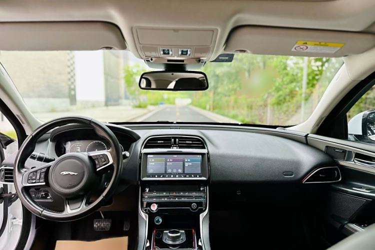 Used Jaguar XEL 2019 2.0T 200 PS Deluxe Edition
