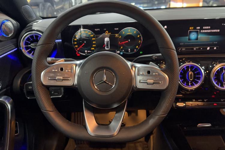 Used Mercedes-Benz A-Class 2021 A 200 L Sport Sedan Fashion Model
