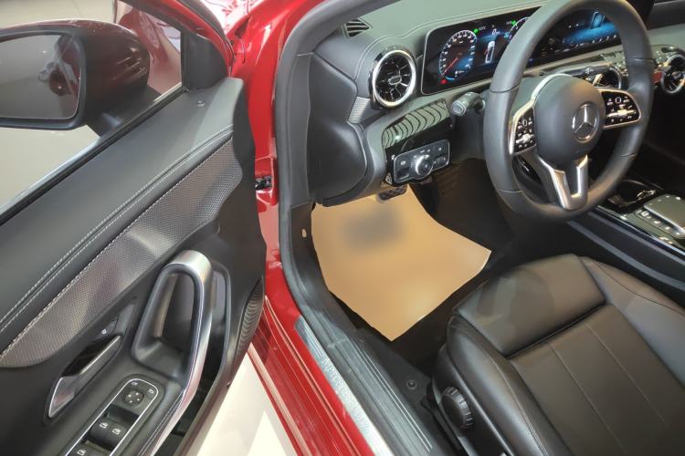 Used Mercedes-Benz A-Class 2020 Facelift A 180 L Sport Sedan Special Configuration