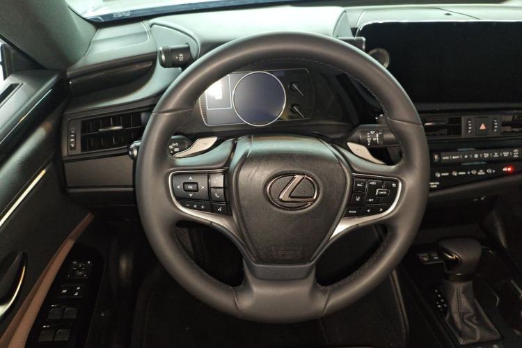 Used Lexus ES 2023 200 Excellence Edition Steering Wheel