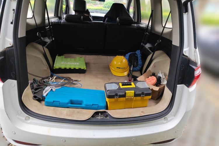 Used CHANGAN KAICHENG Oushang A600 2016 1.5L Manual Luxury 7-Seater Trunk