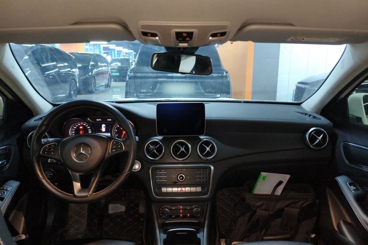 Used Mercedes-Benz GLA 2018 GLA 200 Fashion Model