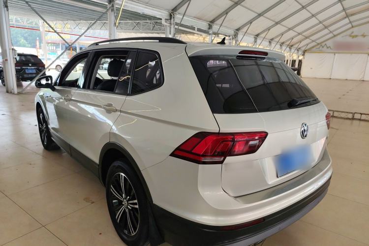Used Volkswagen Tiguan L 2019 330TSI Automatic Two-Wheel Drive Luxury Edition China V Standard Rear Left 45 Deg