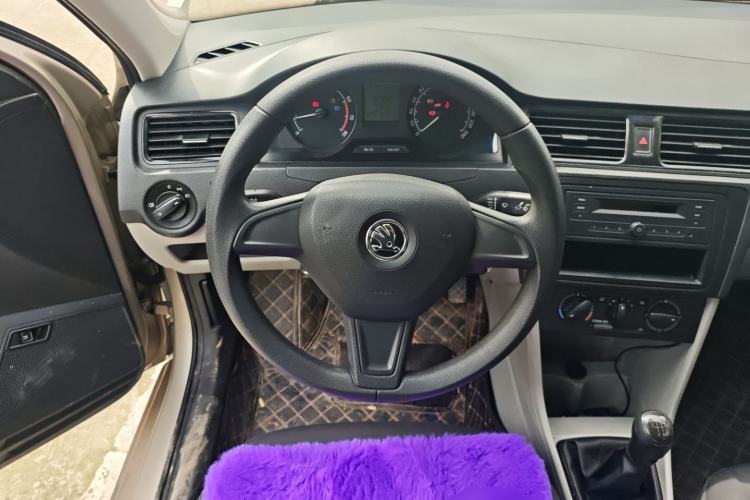 Used Skoda Rapid 2016 1.4L Manual Front-Wheel Drive Model Steering Wheel