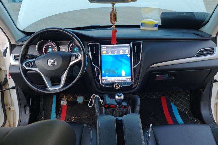 Used Zotye SR7 2016 1.5T Manual Cube Heart Edition China IV Standard
