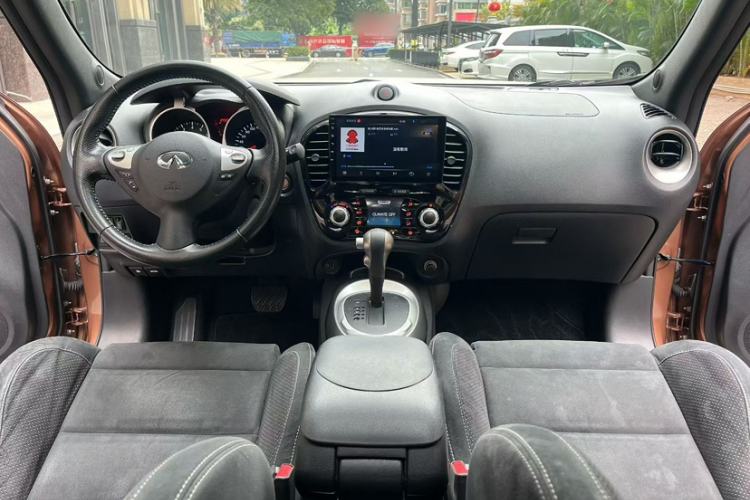 Used Infiniti ESQ 2014 1.6L Spontaneous Edition