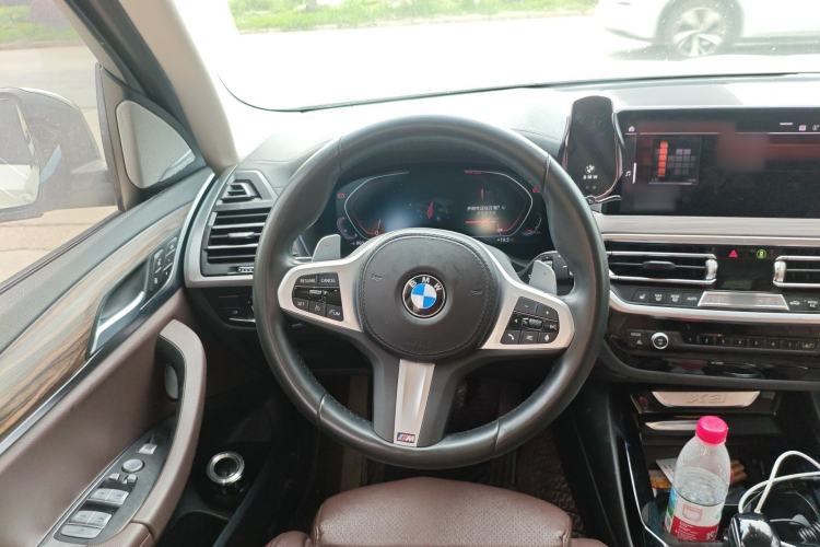 Used BMW X3 2022 Facelift xDrive30i Luxury Edition M Night Edition Package Steering Wheel