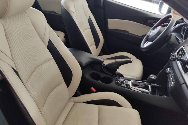 Used Mazda Mazda 3 Axela 2016 Sedan 2.0L Automatic Sport Model
