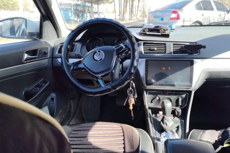 Used Volkswagen Lavida 2015 1.6L Automatic Comfort Edition