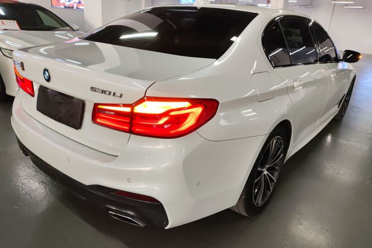 Used BMW 5 Series 2019 Facelifted 530Li Leading Edition M Sport Package