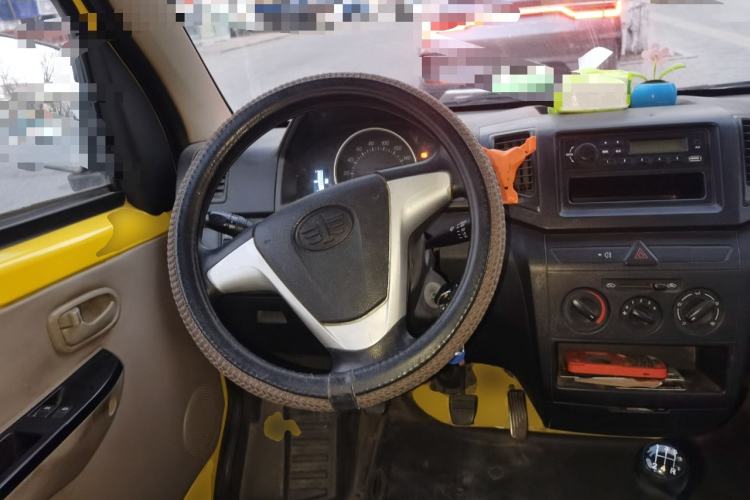 Used FAW Jiabao V75 2015 1.0L Standard Version DAM10AR
