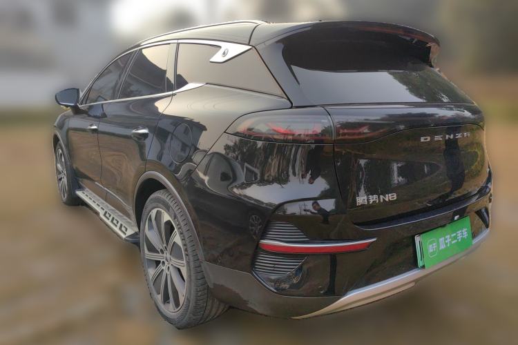 Used Denza N8 2023 Four-Wheel Drive Ultra-Hybrid Flagship Seven-Seater Version
