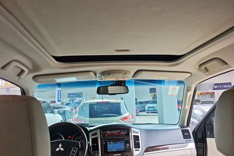 Used Mitsubishi Pajero (Parallel Import) 2019 V97 3.8L 5-Door GLS Middle East Edition