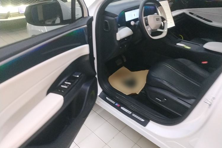 Used Geely Galaxy L7 2024 1.5T 115 km PLUS Dragon Edition