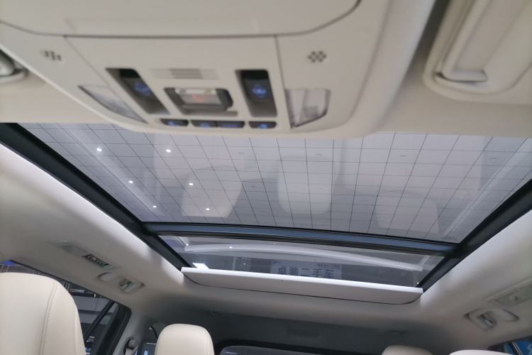 Used Toyota Highlander 2022 Dual-Engine 2.5L Four-Wheel Drive Prestige Version 7 Seats Headliner