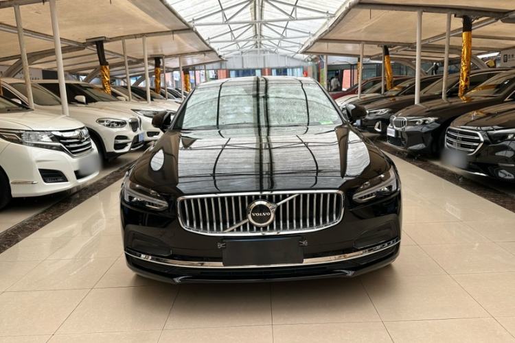 Used Volvo S90 2024 B5 Zhiyuan Luxury Edition
