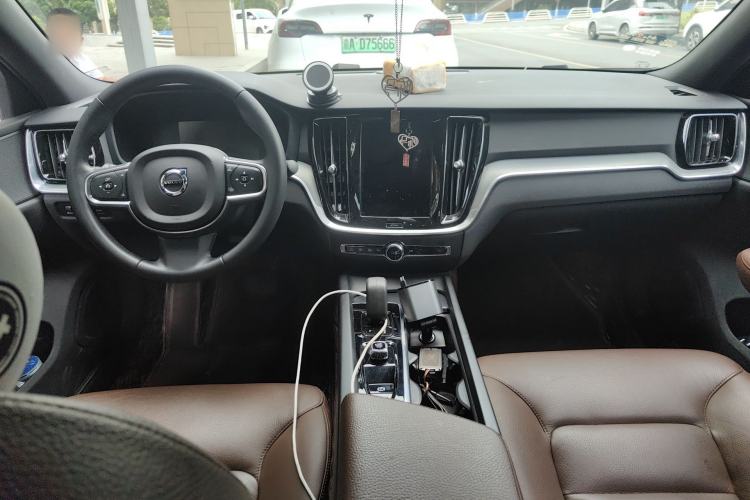 Used Volvo S60 2022 B4 Zhiyi Luxury Edition
