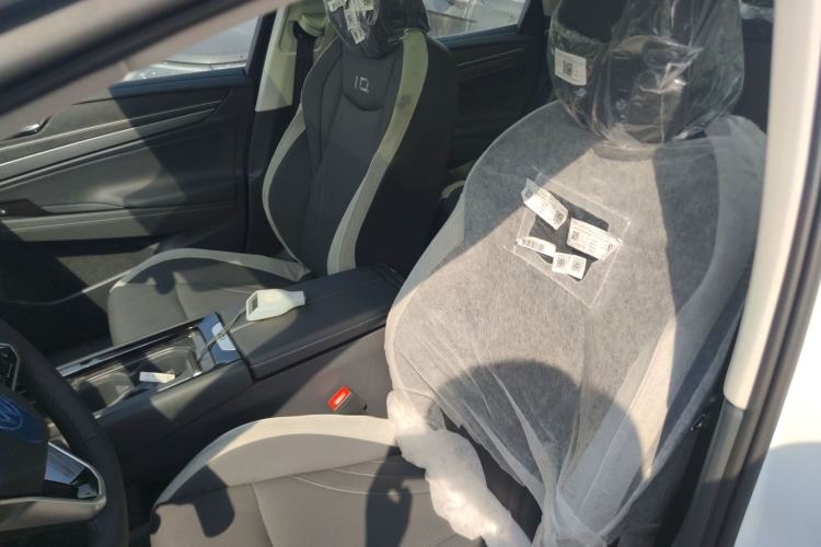 Used Volkswagen ID.7 VIZZION 2024 PRO Model Left Front Seat