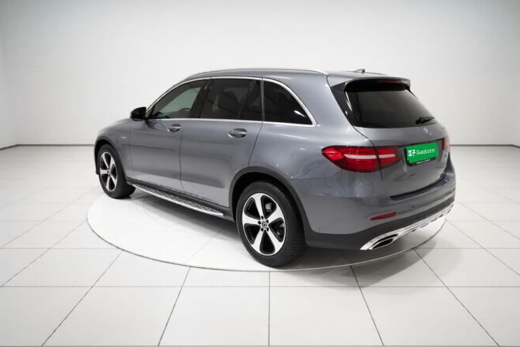 Used Mercedes-Benz GLC 2019 Facelift GLC 260 L 4MATIC Luxury Model Exterior 3