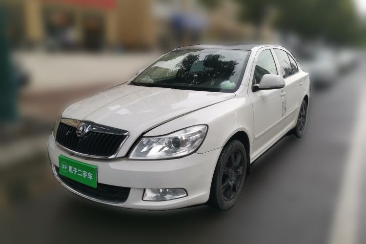 Used Skoda Octavia 2015 Classic Model 1.6L Manual Eado Version