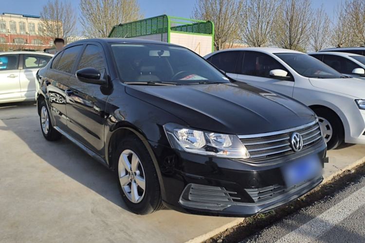 Used Volkswagen Lavida 2019 Lavida Start 1.5L Manual Fashion Edition China VI Standard Front Right 45 Deg