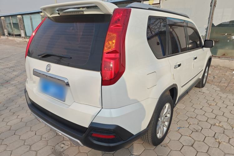 Used Dongfeng Fengdu MX6 2016 2.0L CVT Two-Wheel Drive Dream Edition
