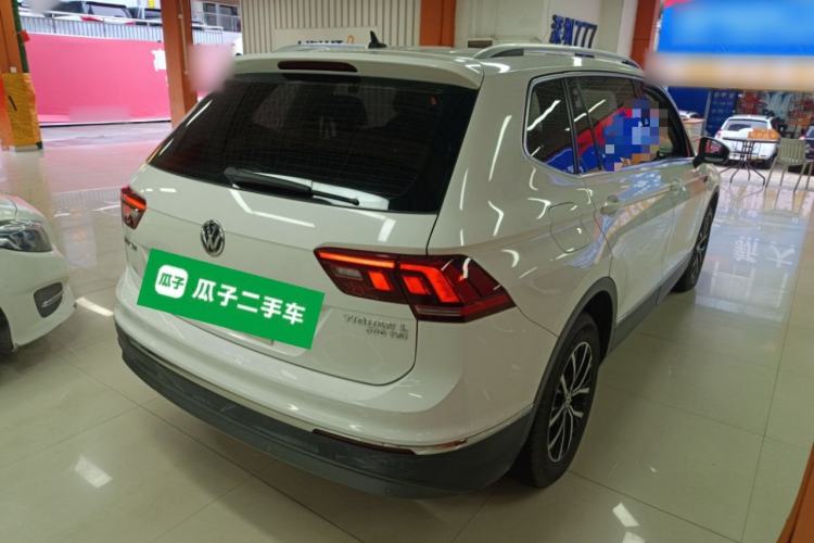 Used Volkswagen Tiguan L 2017 330TSI Automatic Two-Wheel Drive Luxury Edition
