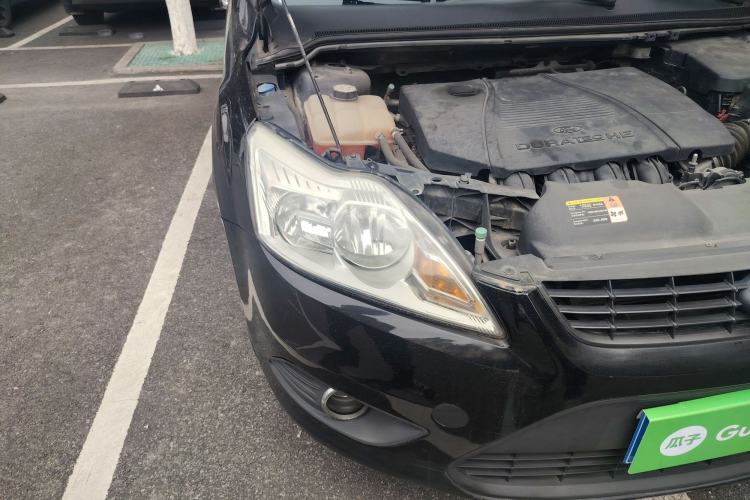 Used Ford Focus 2012 Sedan Classic 1.8L Automatic Base Model
