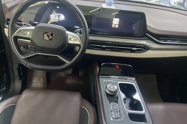 Used SOL QX 2021 300T DCT Prestige Smart Connectivity Version